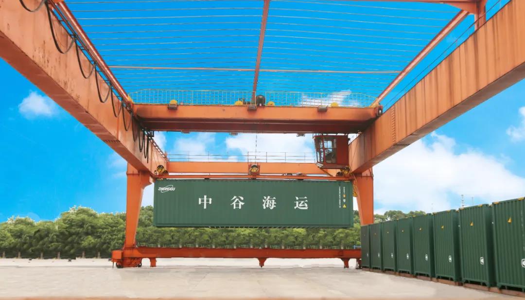 中谷海运2020年两批新造箱顺利下线